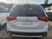 2015 Mitsubishi Outlander ZK image 5