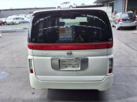 2002 Nissan Elgrand image 5