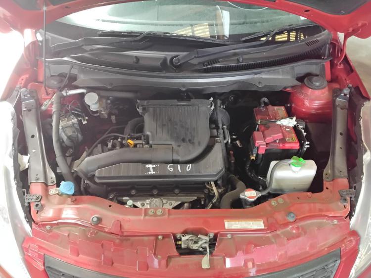 suzuki Swift GL Mar 2016 Parts & Wrecking
