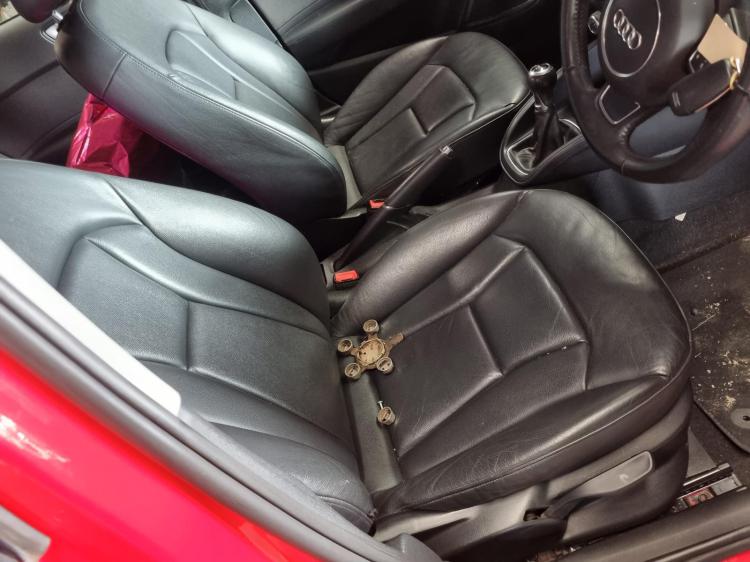 audi A1 1.6 TDI ATTRACTION 8X 2013 Parts & Wrecking