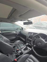 2013 Volkswagen Golf image 5