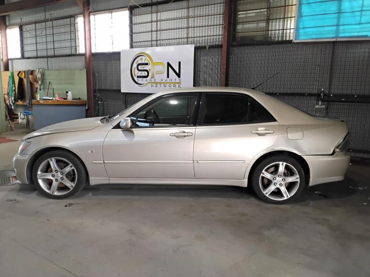 lexus Is200 SPORTS LUXURY Apr 2004 Parts & Wrecking