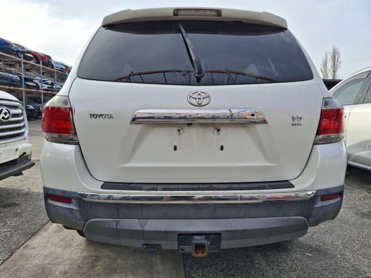toyota Kluger 4X2 GRANDE Nov 2010 Parts & Wrecking