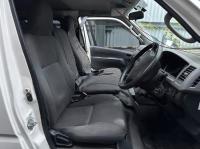 2013 Toyota Hiace KDH200 image 5