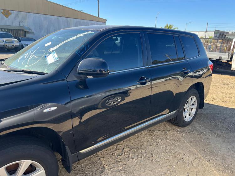 toyota Kluger GSU40 Jan 2012 Parts & Wrecking