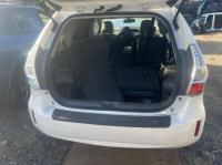 2012 Toyota Prius ZVW40R image 5