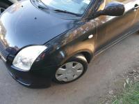 2011 Suzuki Swift image 5
