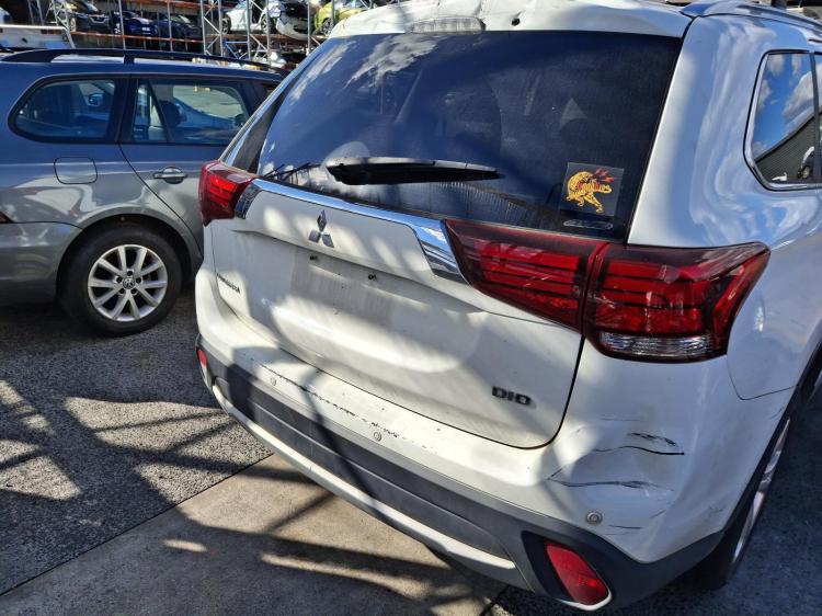 mitsubishi Outlander ZK Feb 2015 Parts & Wrecking