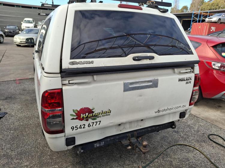 toyota Hilux KUN16R May 2013 Parts & Wrecking