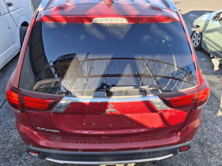 mitsubishi Outlander ZK Nov 2016 Parts & Wrecking