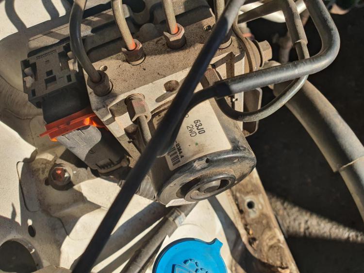 suzuki Swift 2006 Parts & Wrecking