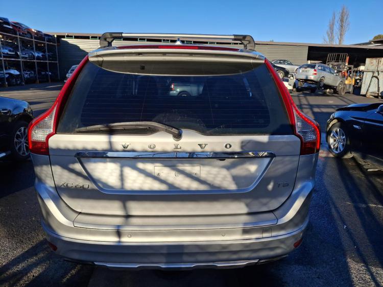 volvo Xc60 Oct 2014 Parts & Wrecking