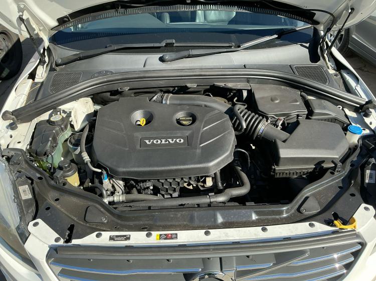 volvo Xc60 2014 Parts & Wrecking