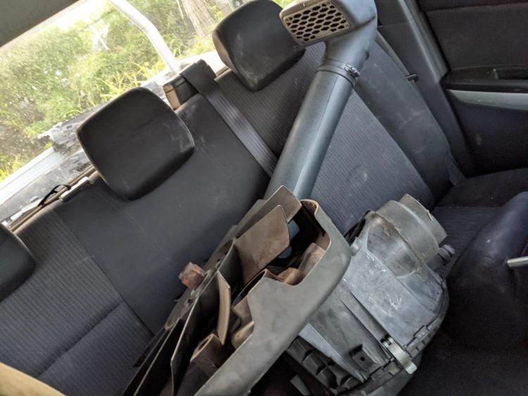 mazda Bt 50 XTR Dec 2013 Parts & Wrecking