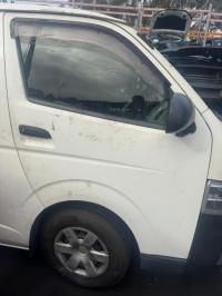 2010 Toyota Hiace image 5