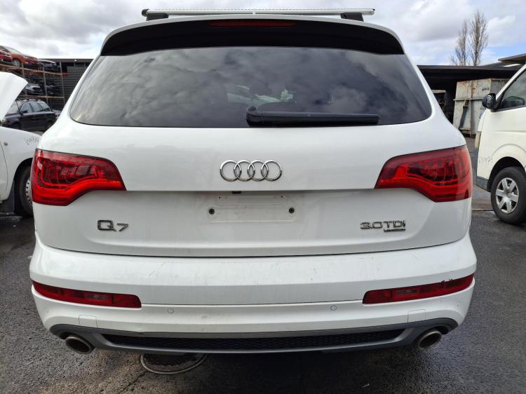 audi Q7 Jan 2012 Parts & Wrecking