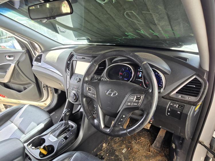 hyundai Santa Fe DM HIGHLANDER Nov 2013 Parts & Wrecking