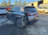 2018 Peugeot 2008 image 5