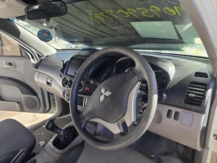 mitsubishi Triton MN GL Jul 2013 Parts & Wrecking