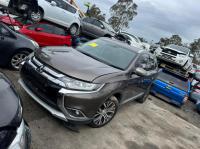2015 Mitsubishi Outlander image 5