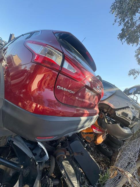 nissan Qashqai 2015 Parts & Wrecking