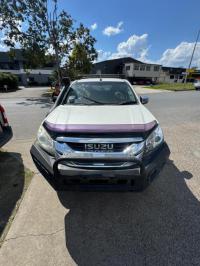 2016 Isuzu Mu X image 5