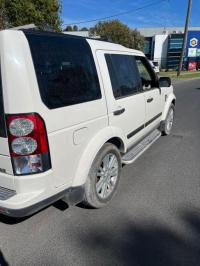 2014 Land Rover Discovery 4 image 5