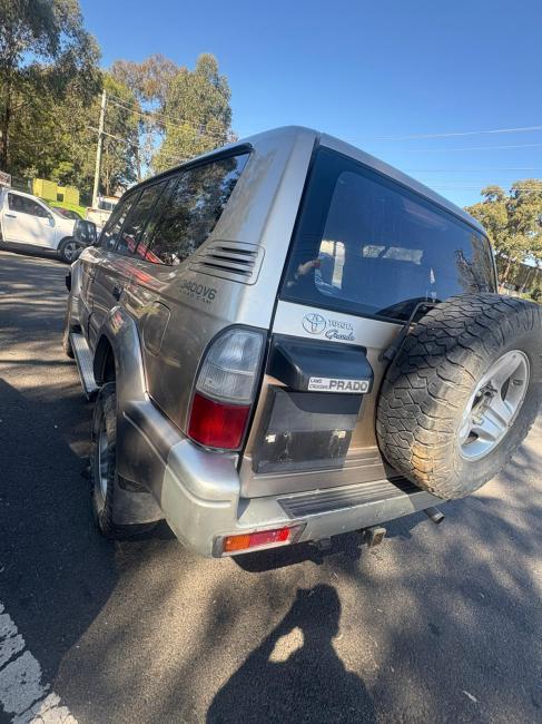 toyota Land Cruiser 2002 Parts & Wrecking