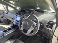 2017 Toyota Prius ZVW40R WAGON image 5