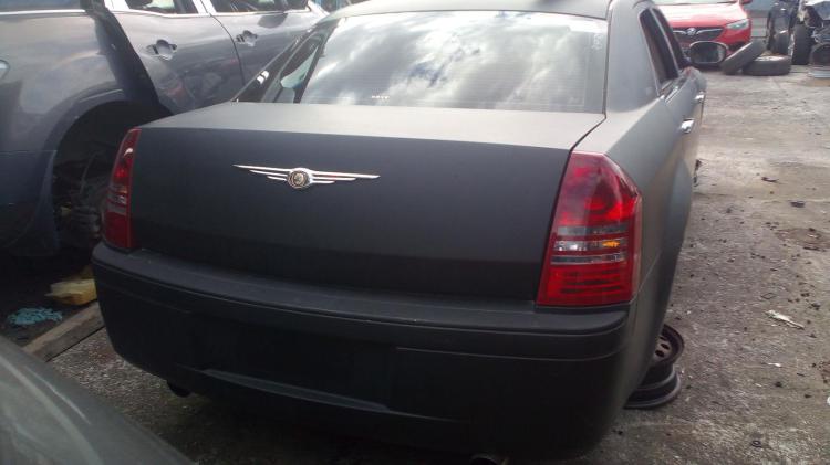 chrysler 300c RT Jan 2006 Parts & Wrecking