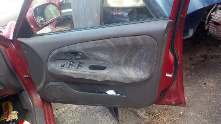 mitsubishi Lancer GLXI Apr 2001 Parts & Wrecking