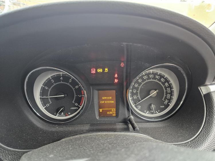 suzuki Kizashi FR PRESTIGE Jan 2012 Parts & Wrecking