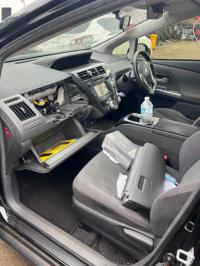 2013 Toyota Prius ZVW40 image 5