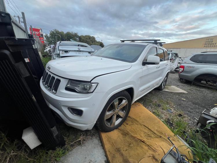 jeep Grand Cherokee WK Jan 2015 Parts & Wrecking