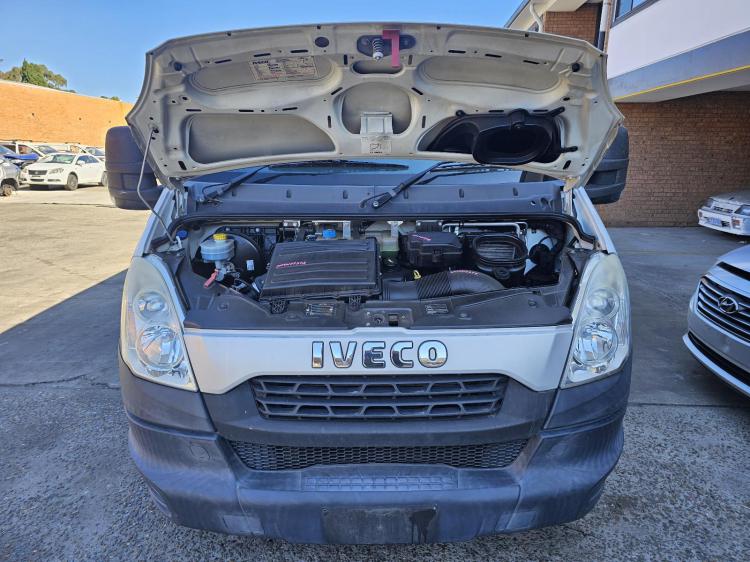 iveco Daily 5TH GEN LOW ROOF 35S Nov 2014 Parts & Wrecking