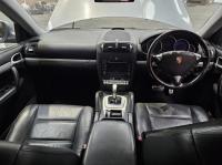 2004 Porsche Cayenne M48.00 V8 image 5