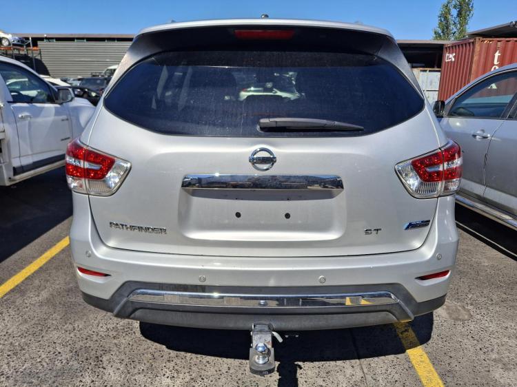 nissan Pathfinder R52 May 2016 Parts & Wrecking