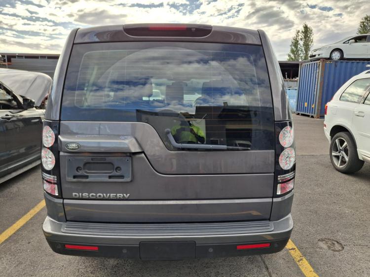 land rover Discovery SERIES 4 Aug 2015 Parts & Wrecking