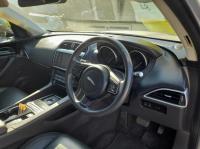 2017 Jaguar F Pace 2.0DT AUTO 8SPD AWD 20D PRESTIGE image 5