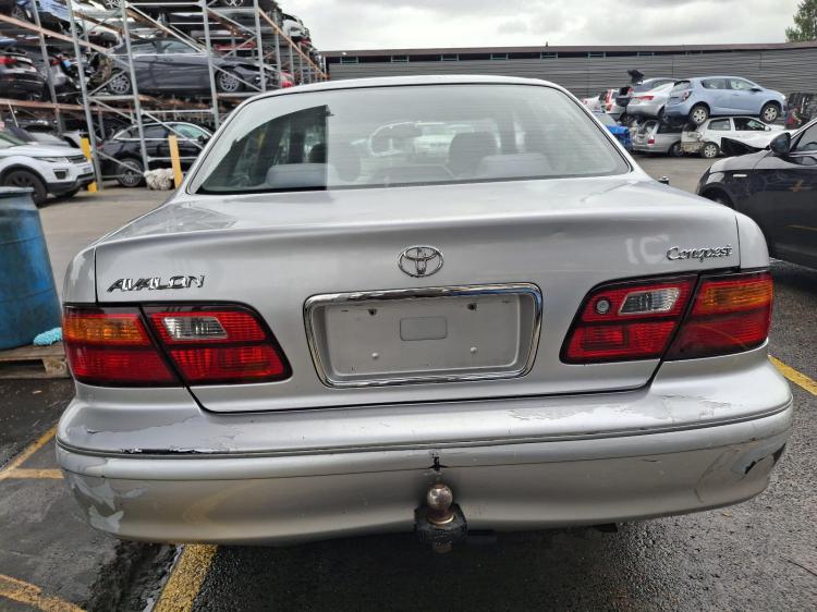 toyota Avalon MCX10R May 2001 Parts & Wrecking