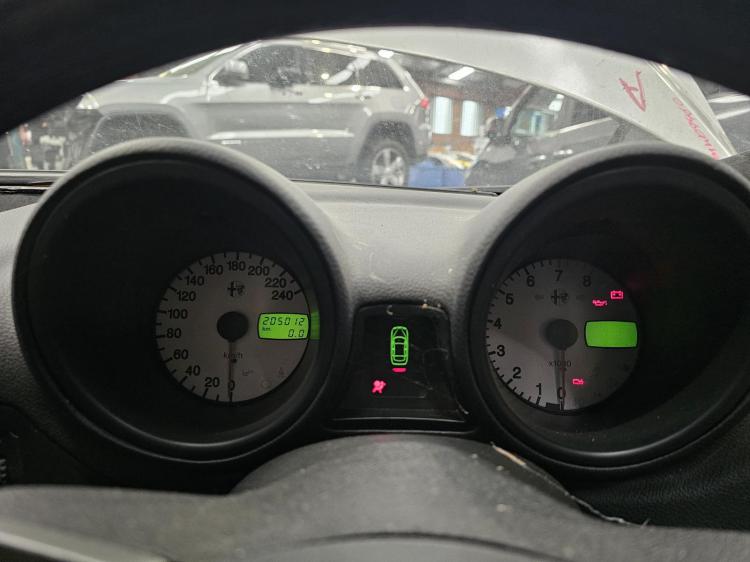 alfa romeo 156 2.0L SEDAN AR32301 5SPD AMT FWD 16V TWIN SPARK Aug 2000 Parts & Wrecking