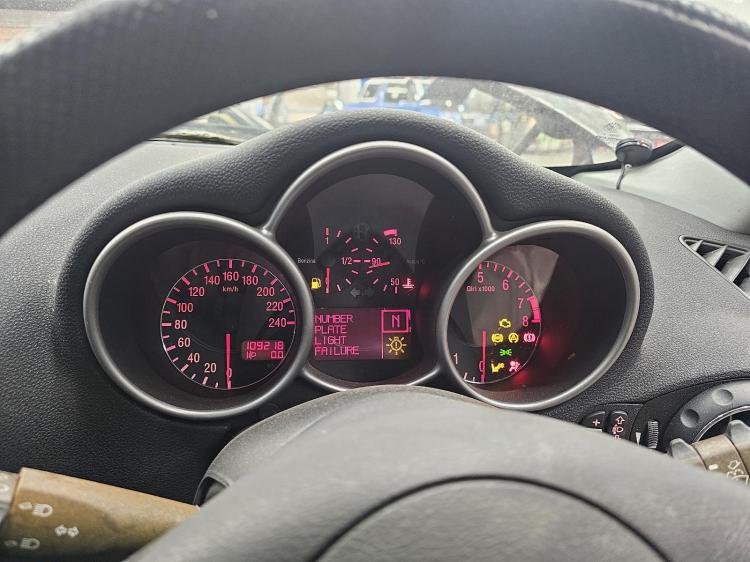 alfa romeo 147 2.0I HATCH AR32310 5SPD  AMT FWD 16V TWIN SPARK Mar 2003 Parts & Wrecking