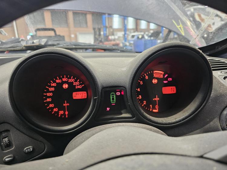 alfa romeo 156 2.0L SEDAN AR32301 5SPD  AMT FWD 16V TWIN SPARK Jan 2001 Parts & Wrecking