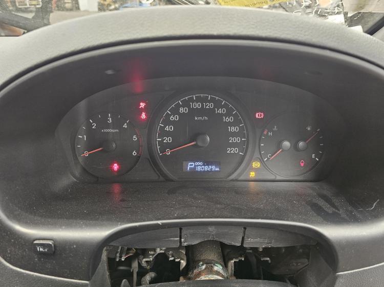 hyundai Iload 2.5DT D4CB AUTO 5SPD RWD TQ3 3S TWING SWING Jun 2017 Parts & Wrecking