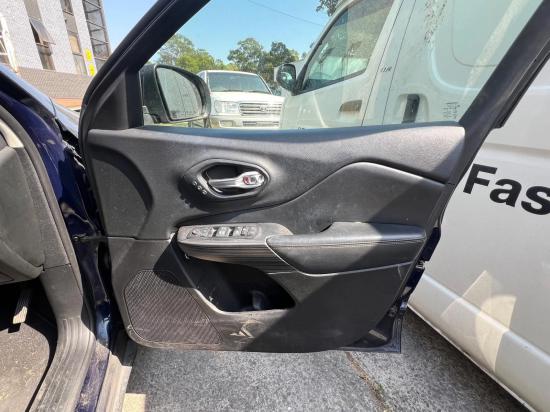 jeep Cherokee LIMITED 4X4 2015 Parts & Wrecking