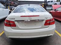 2011 Mercedes Benz E Class C207 image 5