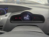 2014 Ssangyong Stavic 2.0DT D20DTR AUTO 5SPD RWD A100 image 5