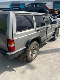 2000 Jeep Cherokee Classic Wagon XJ image 5