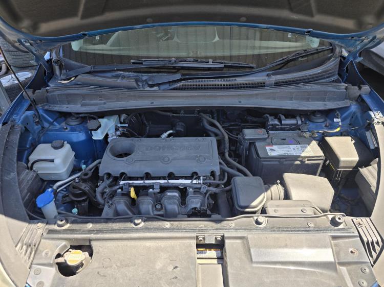 hyundai Ix35 LM SERIES ELITE Apr 2012 Parts & Wrecking