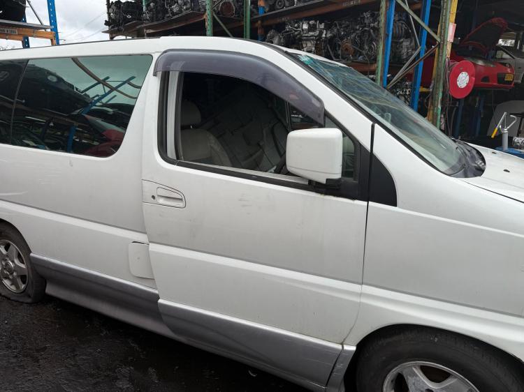 nissan Elgrand 2000 Parts & Wrecking